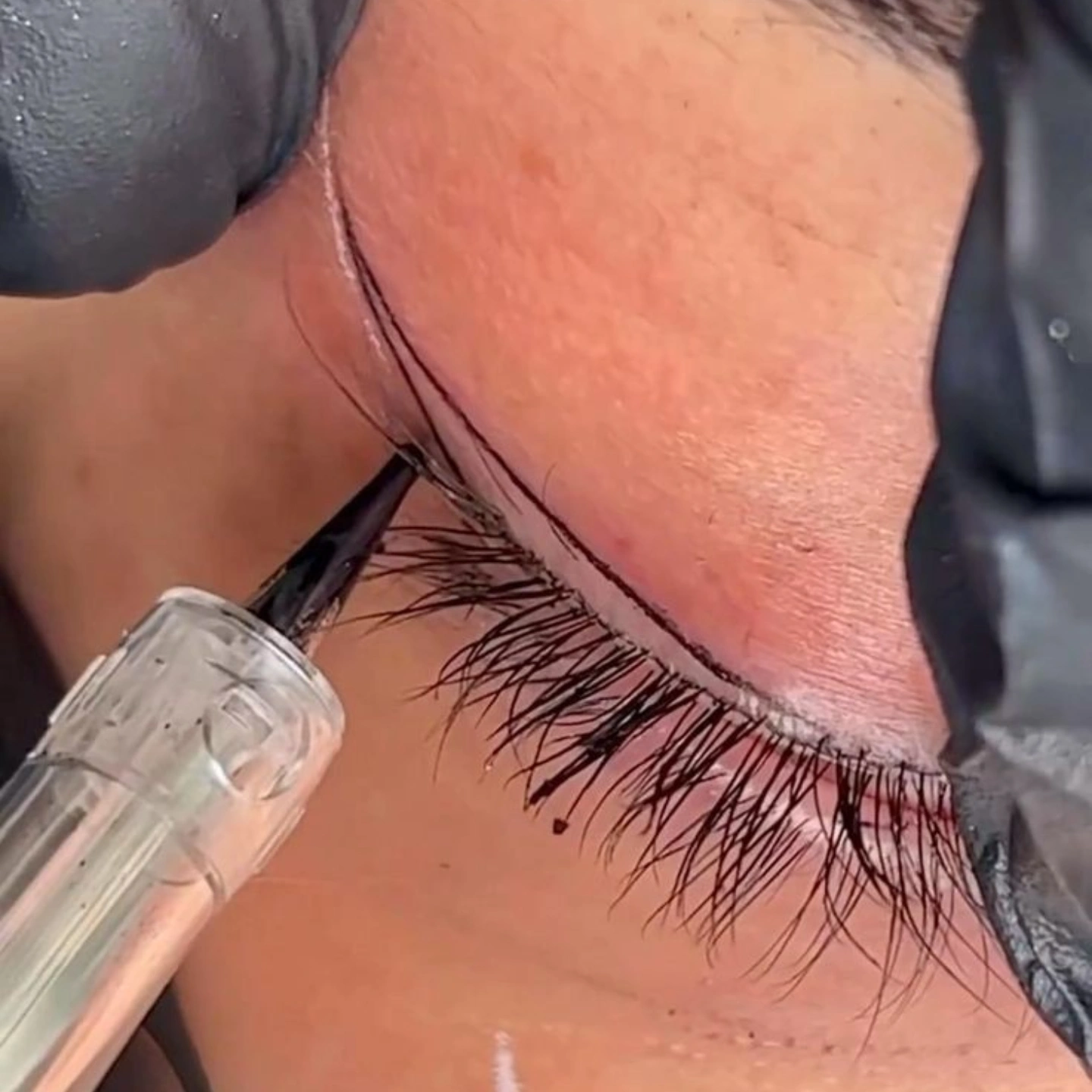Eyeliner, Babyliner, Dipliner: Kalıcı Makyajın 3 Tatlı Belası!